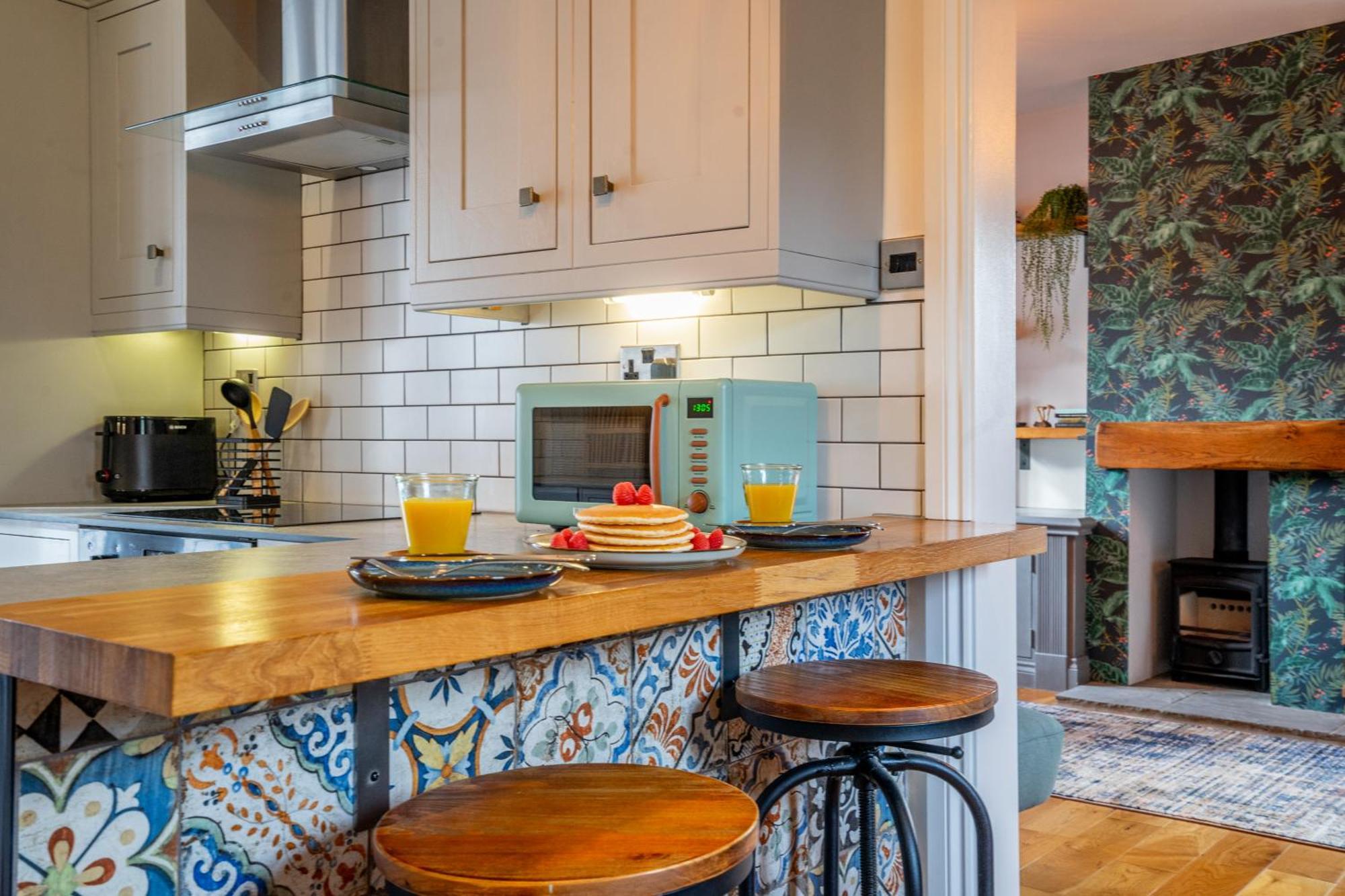 36 Dalton Terrace Apartment *